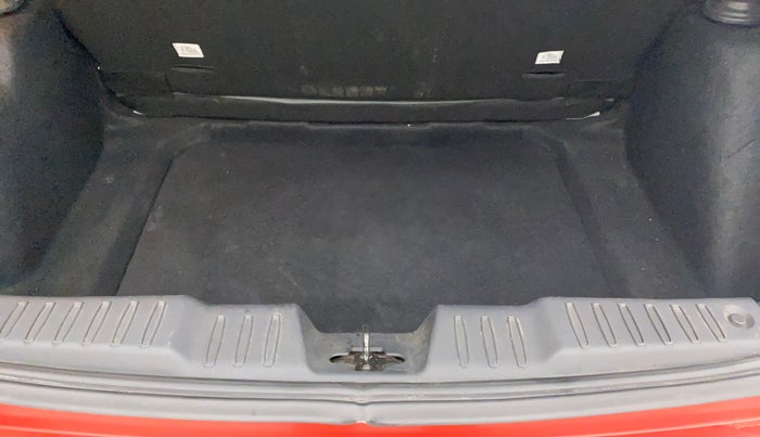 2020 Tata ALTROZ XZ PETROL, Petrol, Manual, 32,010 km, Boot Inside