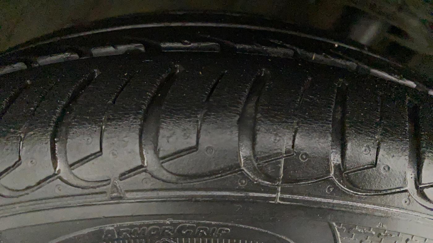 2018 Tata Tiago XZA PETROL, Petrol, Automatic, 11,845 km, Right Rear Tyre Tread