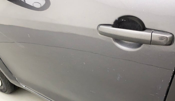 2017 Maruti Swift LXI (O), Petrol, Manual, 37,149 km, Front passenger door - Minor scratches