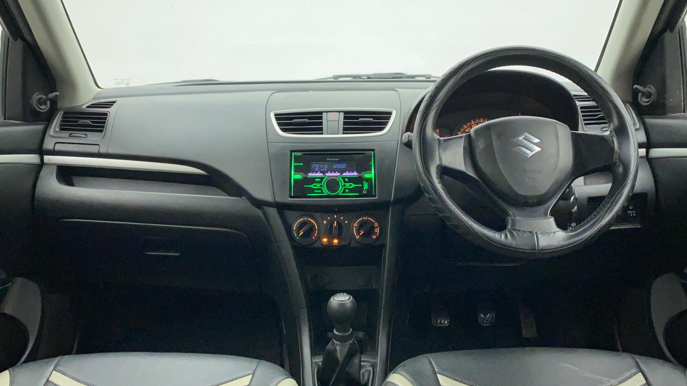 2017 Maruti Swift LXI (O), Petrol, Manual, 37,149 km, Dashboard