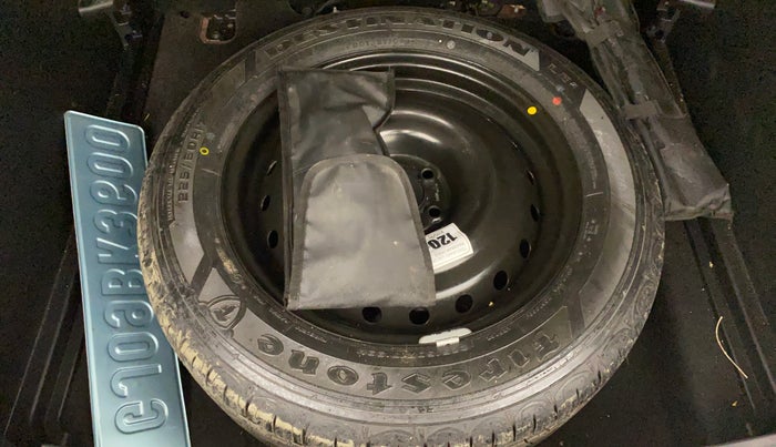 2021 Jeep Compass MODEL S (O) 1.4 PETROL DCT, Petrol, Automatic, 63,724 km, Spare Tyre