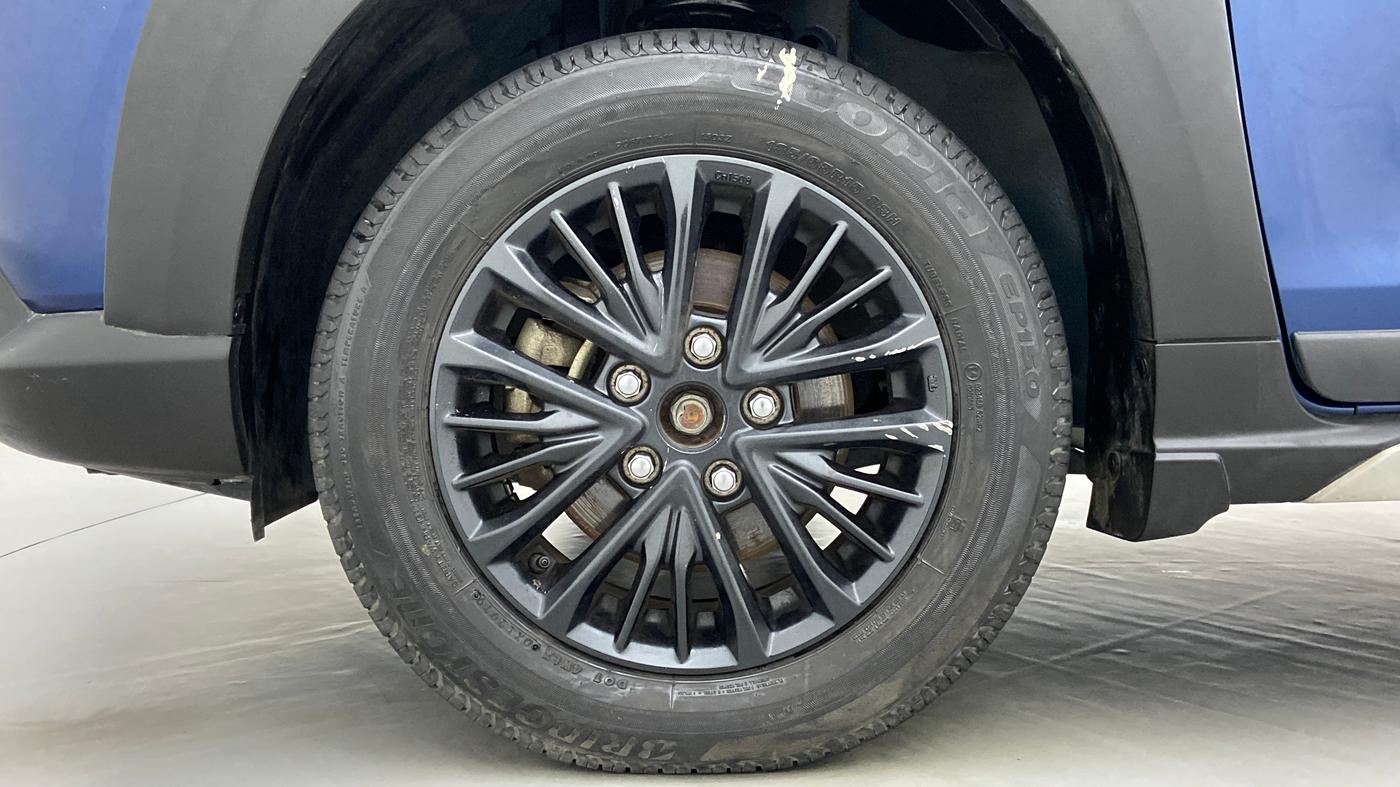 2019 Maruti XL6 ALPHA SHVS  MT, Petrol, Manual, 23,971 km, Left Front Wheel