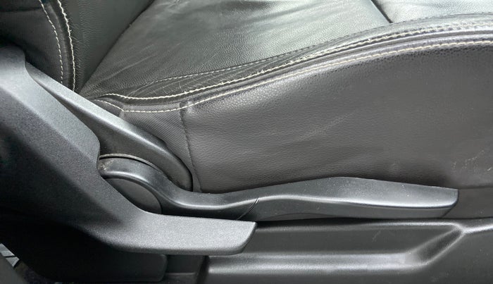 2019 Maruti XL6 ALPHA SHVS  MT, Petrol, Manual, 23,971 km, Driver Side Adjustment Panel