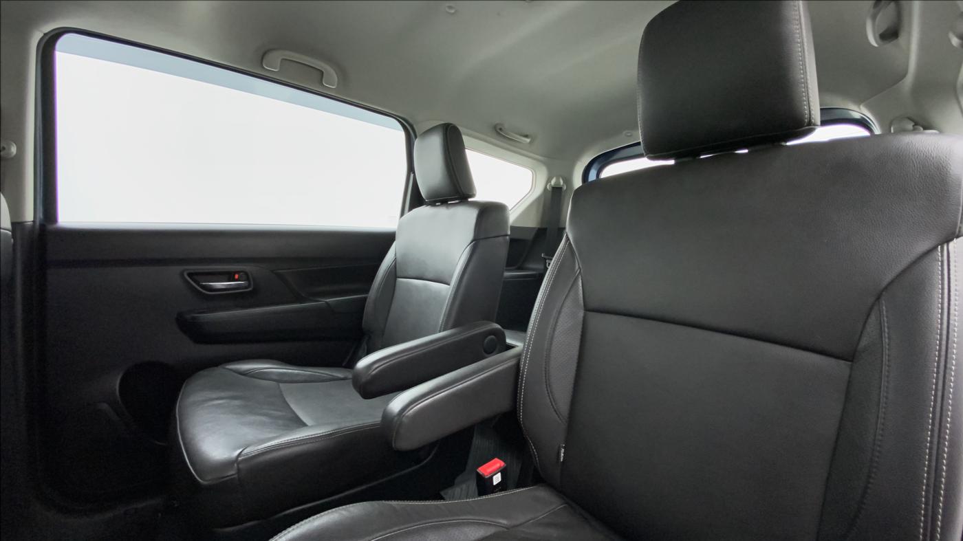 2019 Maruti XL6 ALPHA SHVS  MT, Petrol, Manual, 23,971 km, Right Side Rear Door Cabin