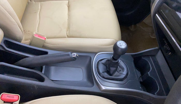 2015 Honda City 1.5L I-VTEC SV, Petrol, Manual, 1,08,808 km, Gear Lever