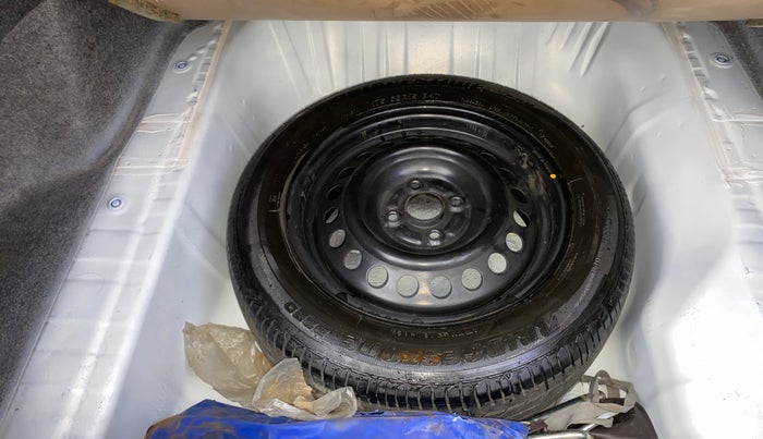 2015 Honda City 1.5L I-VTEC SV, Petrol, Manual, 1,08,808 km, Spare Tyre