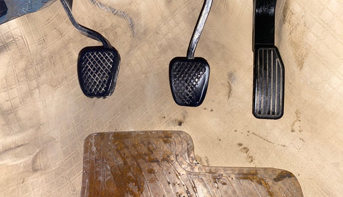 2015 Honda City 1.5L I-VTEC SV, Petrol, Manual, 1,08,808 km, Pedals