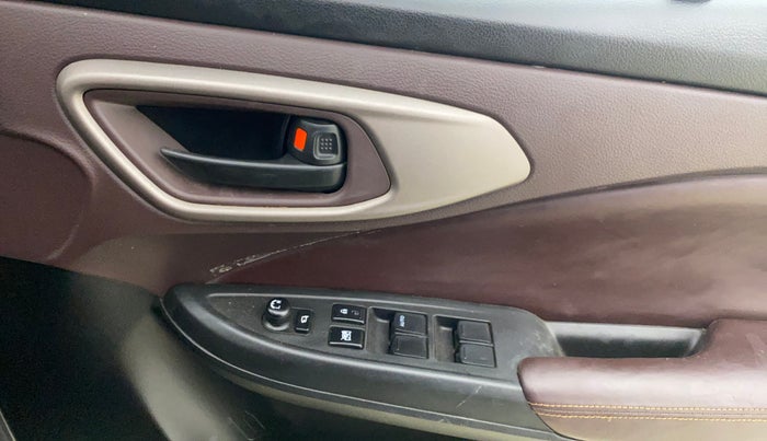 2024 Toyota Urban Cruiser Taisor S 1.2 Petrol AMT, Petrol, Automatic, 37,813 km, Driver Side Door Panels Control