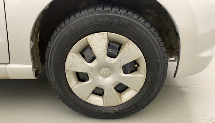 2012 Maruti A Star VXI (ABS) AT, Petrol, Automatic, 62,932 km, Right Front Wheel