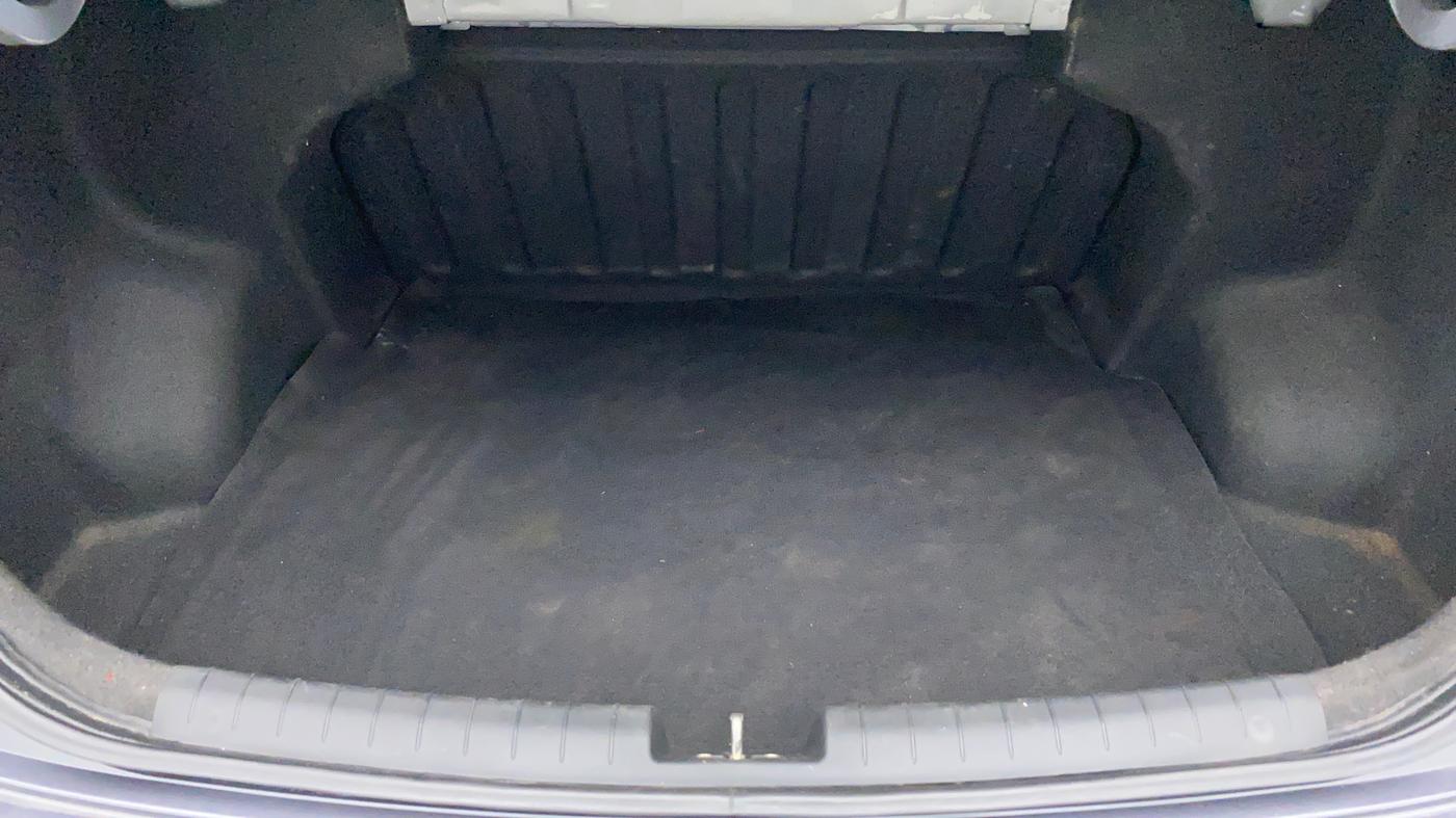 2018 Hyundai Xcent E PLUS, Petrol, Manual, 27,675 km, Boot Inside