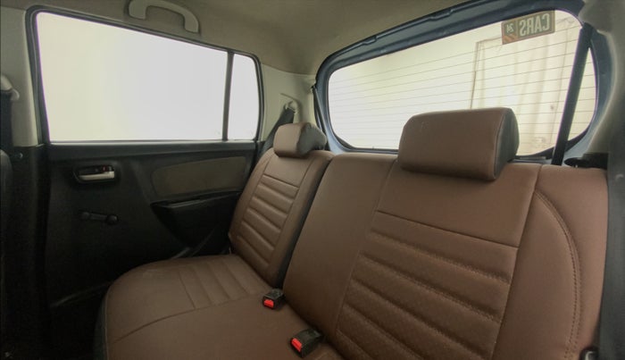 2014 Maruti Wagon R 1.0 LXI CNG, CNG, Manual, 64,039 km, Right Side Rear Door Cabin