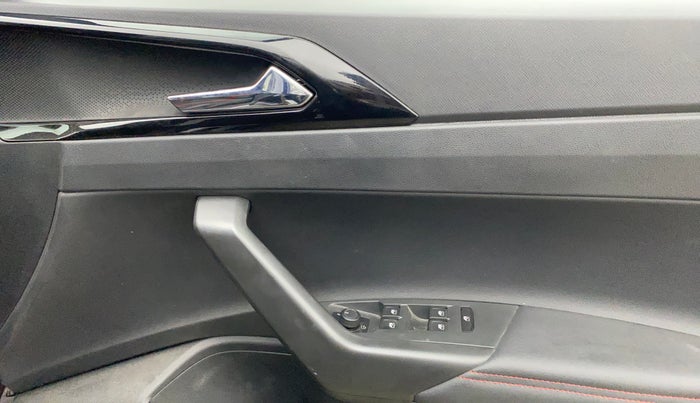 2025 Skoda SLAVIA Monte Carlo 1.0L TSI MT, Petrol, Manual, 5,875 km, Driver Side Door Panels Control