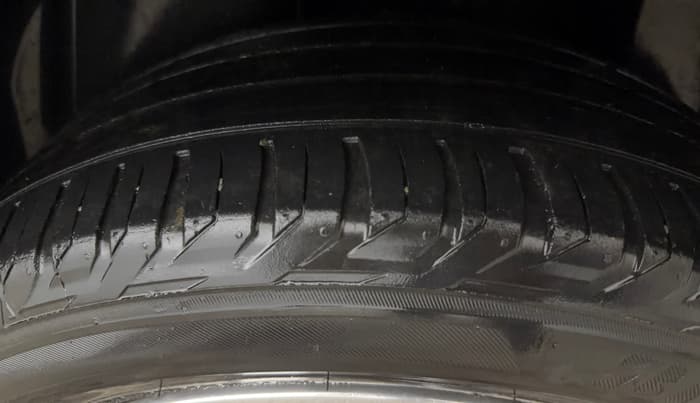 2019 Jeep Compass LIMITED PLUS PETROL AT, Petrol, Automatic, 56,487 km, Left Rear Tyre Tread