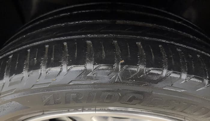 2019 Jeep Compass LIMITED PLUS PETROL AT, Petrol, Automatic, 56,487 km, Left Front Tyre Tread