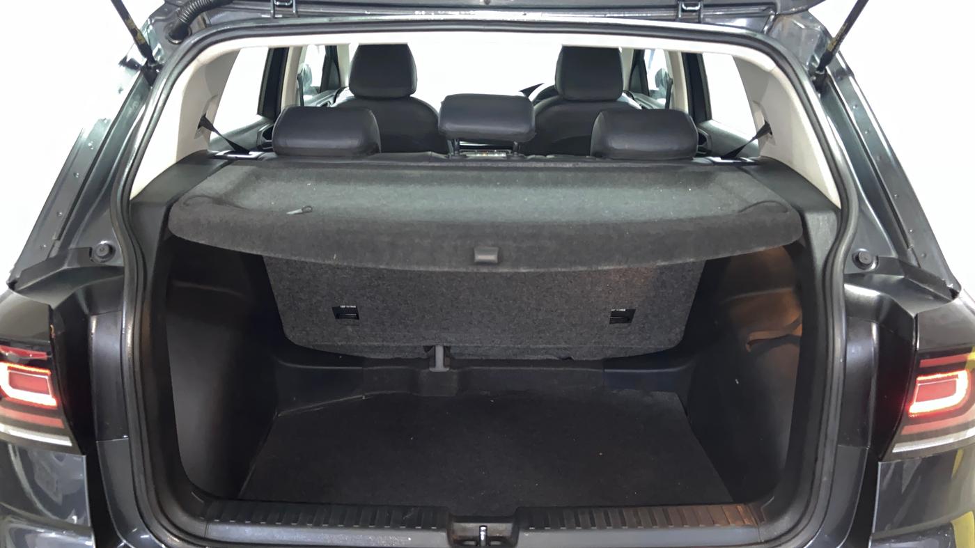 2023 Volkswagen TAIGUN COMFORTLINE 1.0 TSI MT, Petrol, Manual, 12,833 km, Boot Inside