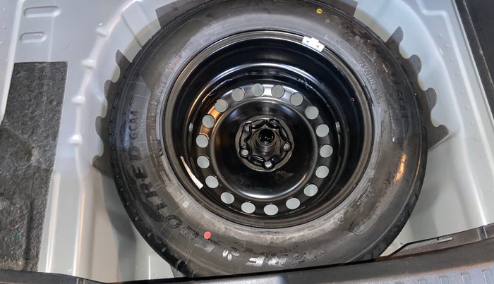 2023 Volkswagen TAIGUN COMFORTLINE 1.0 TSI MT, Petrol, Manual, 12,833 km, Spare Tyre