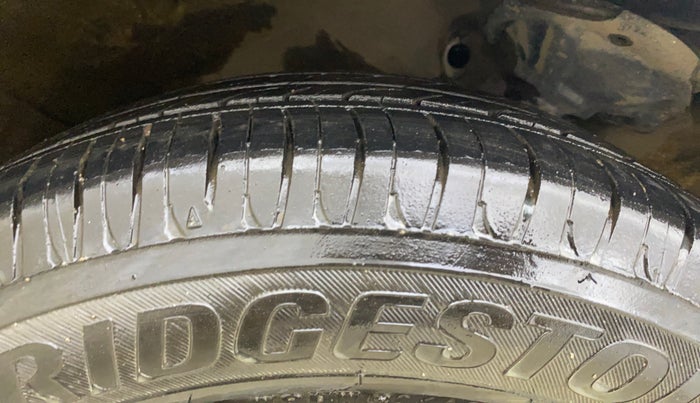 2017 Maruti Celerio ZXI AMT, Petrol, Automatic, 52,239 km, Right Front Tyre Tread