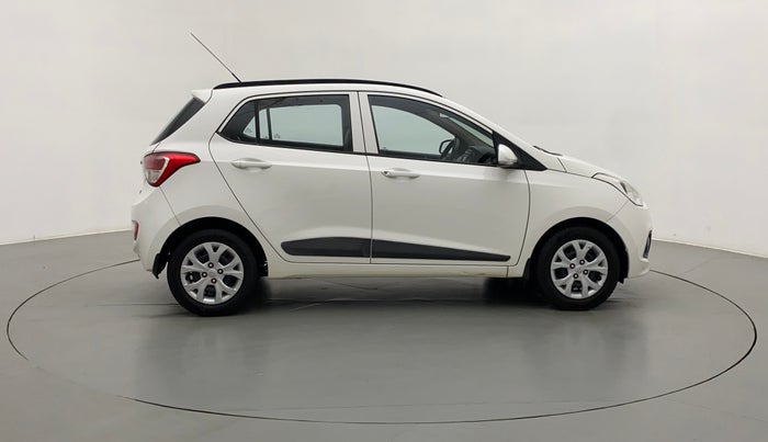 2015 Hyundai Grand i10 SPORTZ 1.2 KAPPA VTVT, Petrol, Manual, 55,211 km, Right Side