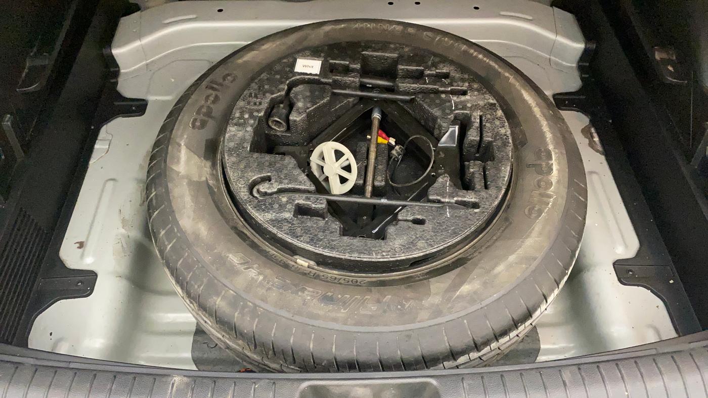 2017 Hyundai Creta E PLUS 1.6 PETROL, Petrol, Manual, 65,302 km, Spare Tyre