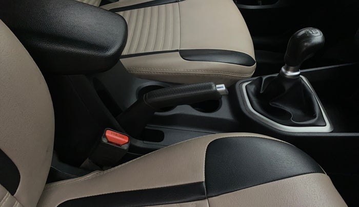 2017 Hyundai Creta E PLUS 1.6 PETROL, Petrol, Manual, 65,302 km, Gear Lever