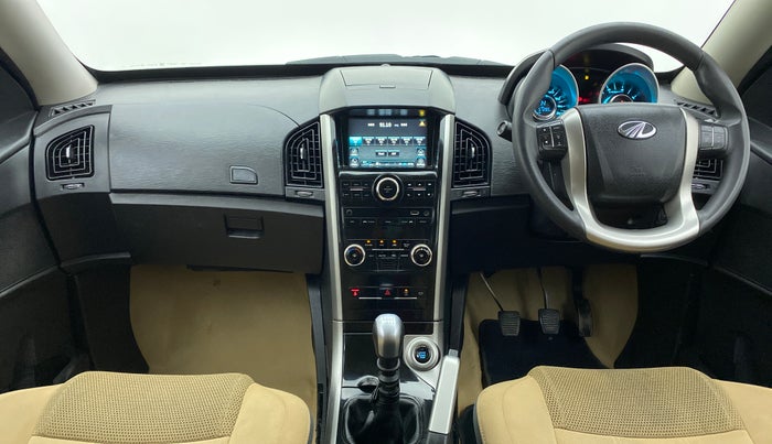 2019 Mahindra XUV500 W7 FWD, Diesel, Manual, 57,949 km, Dashboard