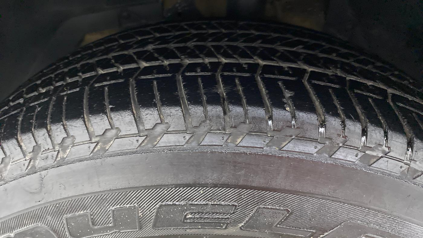 2019 Mahindra XUV500 W7 FWD, Diesel, Manual, 57,949 km, Left Front Tyre Tread