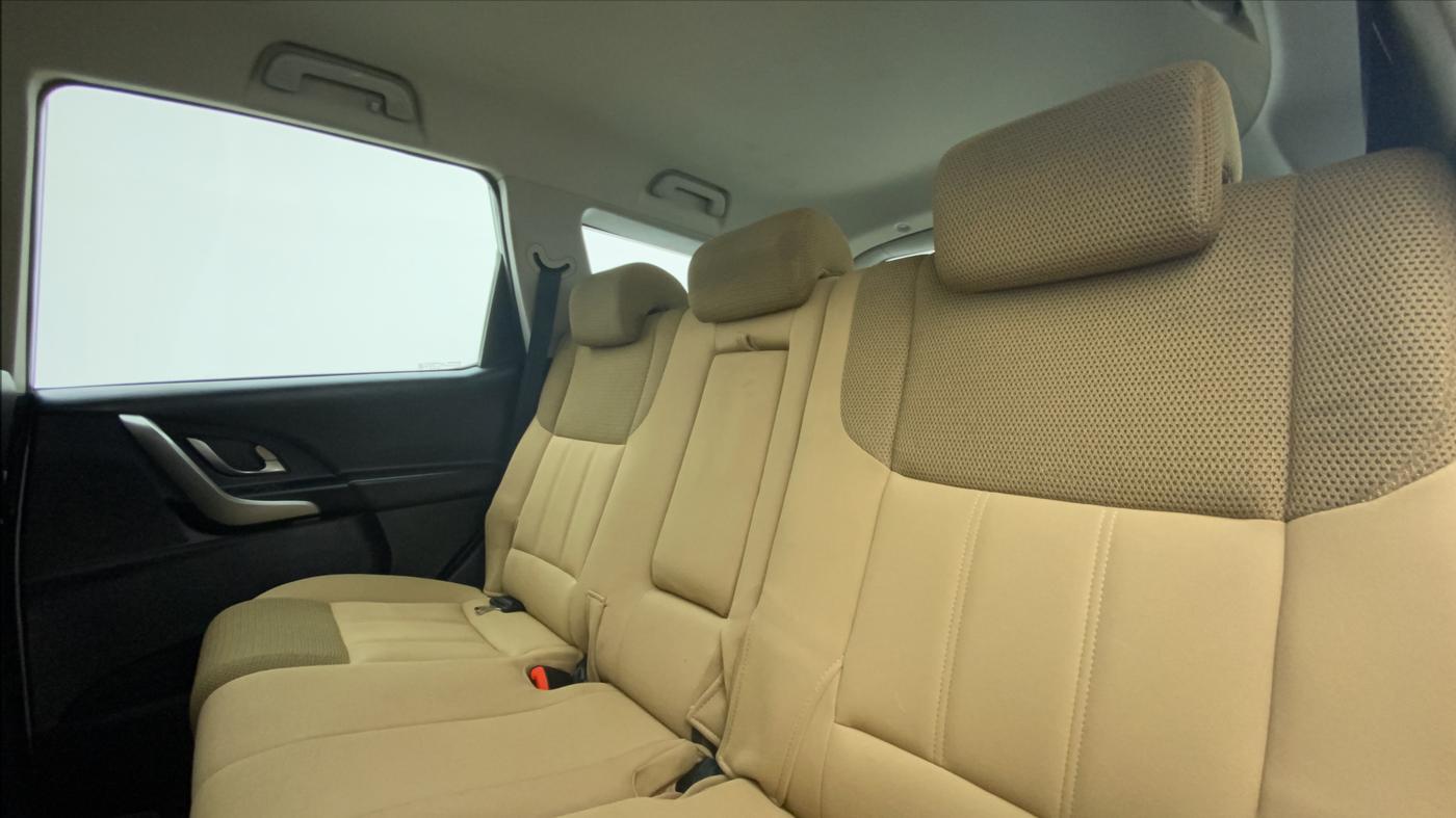 2019 Mahindra XUV500 W7 FWD, Diesel, Manual, 57,949 km, Right Side Rear Door Cabin