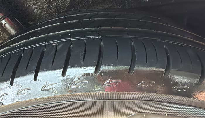 2025 Honda Amaze 1.2L I-VTEC VX CVT, Petrol, Automatic, 13,486 km, Left Rear Tyre Tread