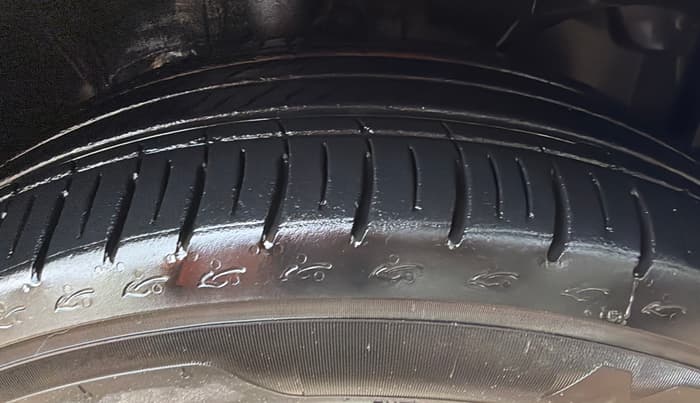 2025 Honda Amaze 1.2L I-VTEC VX CVT, Petrol, Automatic, 13,486 km, Right Front Tyre Tread