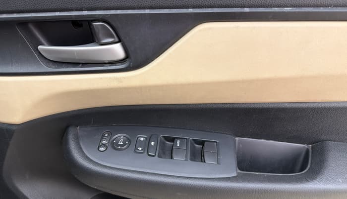 2025 Honda Amaze 1.2L I-VTEC VX CVT, Petrol, Automatic, 13,486 km, Driver Side Door Panels Control