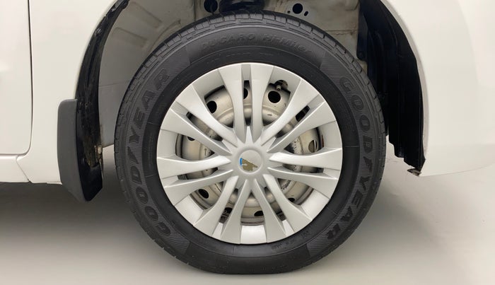 2013 Maruti Wagon R 1.0 LXI, Petrol, Manual, 45,746 km, Right Front Wheel