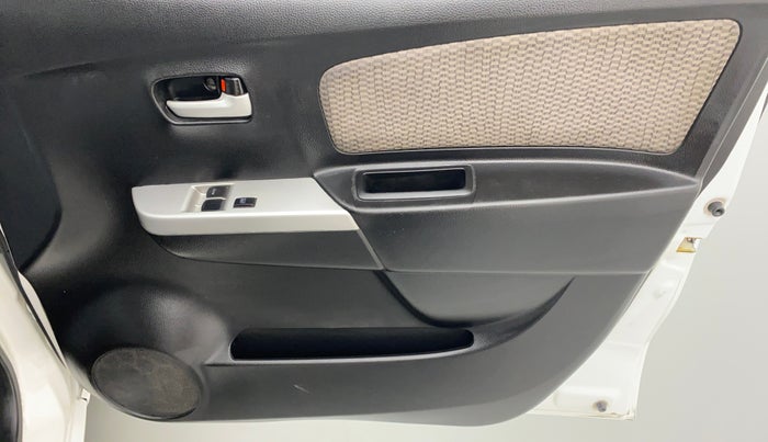 2013 Maruti Wagon R 1.0 LXI, Petrol, Manual, 45,746 km, Driver Side Door Panels Control