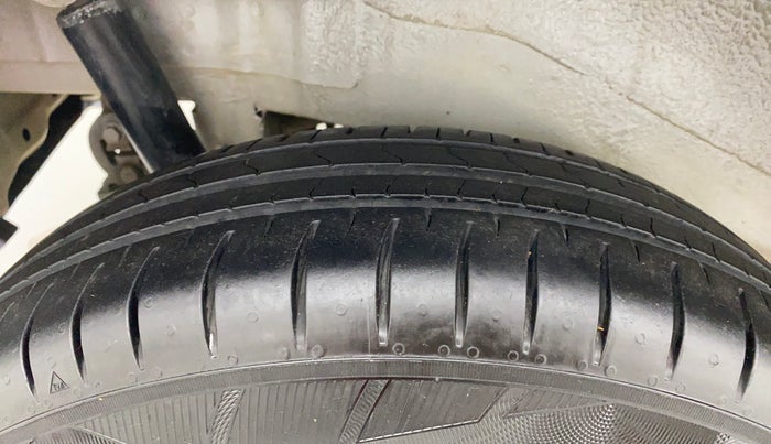 2013 Maruti Wagon R 1.0 LXI, Petrol, Manual, 45,746 km, Right Rear Tyre Tread