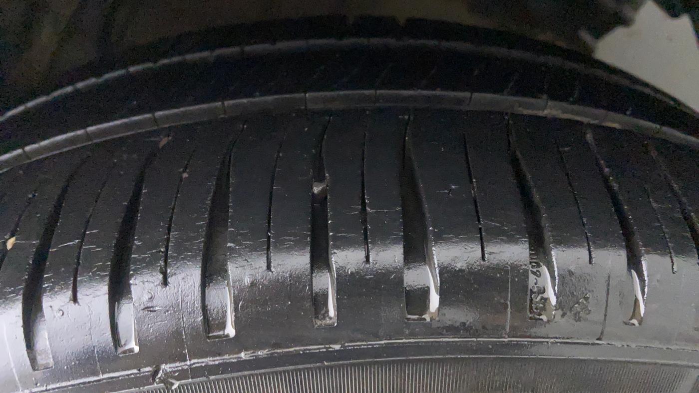 2013 Maruti Swift Dzire ZXI 1.2 BS IV, Petrol, Manual, 27,191 km, Left Rear Tyre Tread