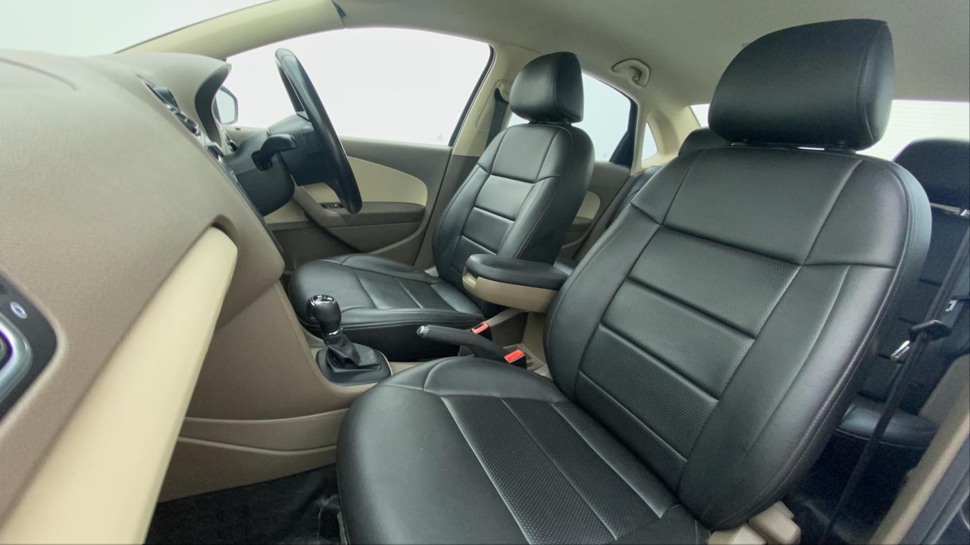 2016 Skoda Rapid 1.5 TDI AT AMBITION, Diesel, Automatic, 62,015 km, Right Side Front Door Cabin