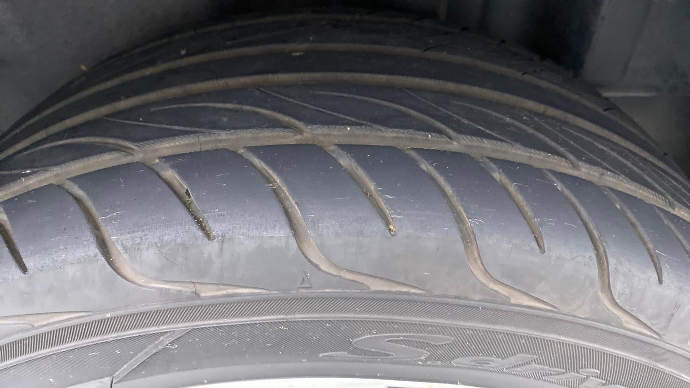2016 Skoda Rapid 1.5 TDI AT AMBITION, Diesel, Automatic, 62,015 km, Left Rear Tyre Tread