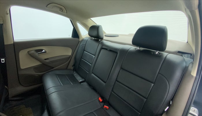 2016 Skoda Rapid 1.5 TDI AT AMBITION, Diesel, Automatic, 62,015 km, Right Side Rear Door Cabin