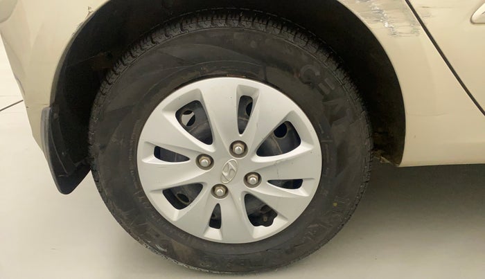 2013 Hyundai i10 SPORTZ 1.2, Petrol, Manual, 32,072 km, Right Rear Wheel