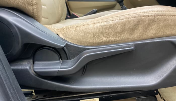 2020 Honda Amaze 1.2L I-VTEC VX, Petrol, Manual, 34,526 km, Driver Side Adjustment Panel