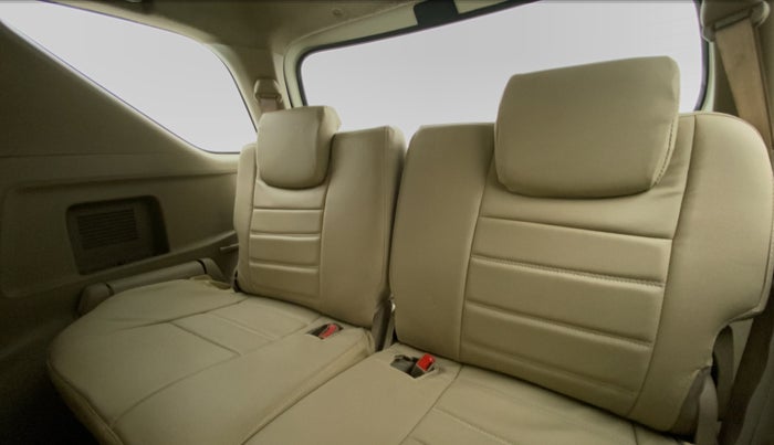 2013 Toyota Fortuner 3.0 MT 4X2, Diesel, Manual, 1,17,736 km, Third Seat Row ( optional )