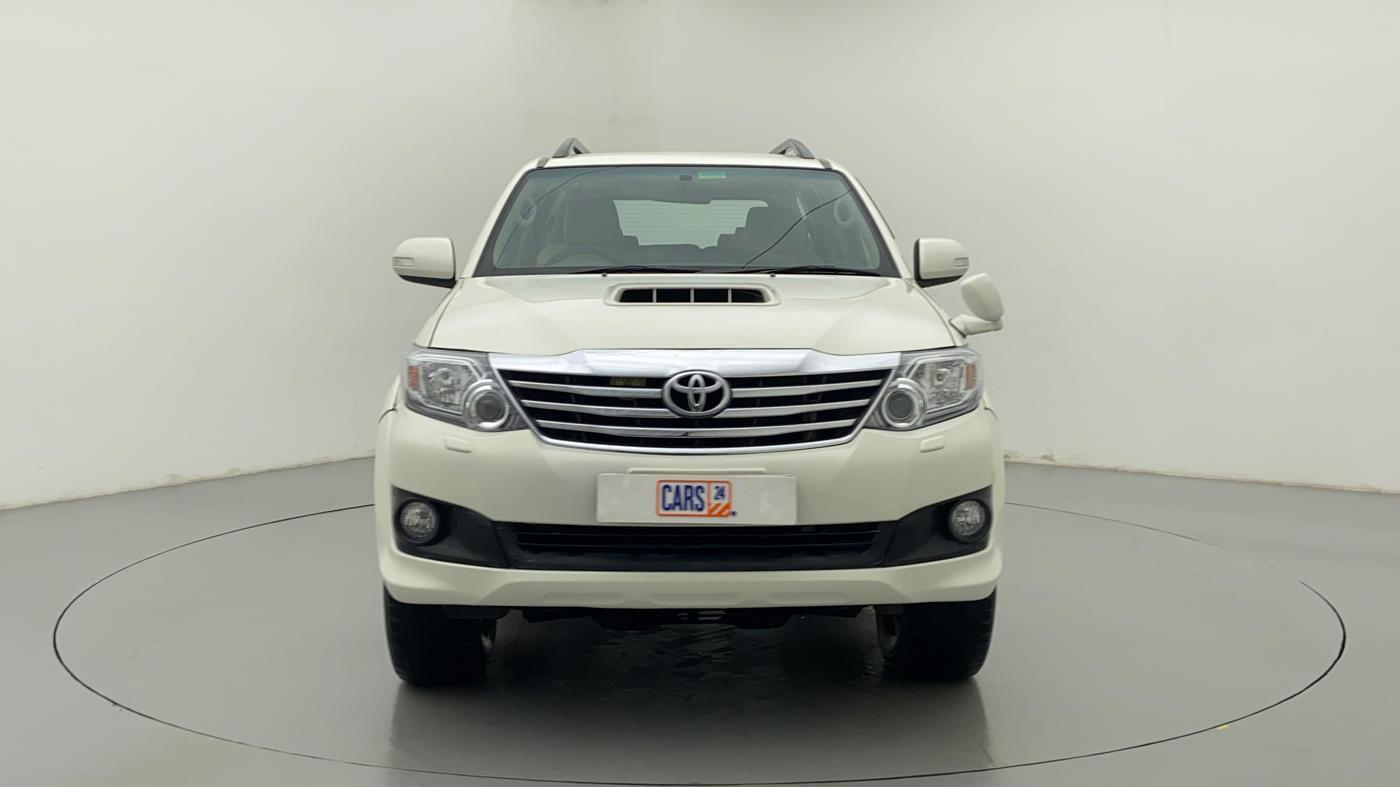 2013 Toyota Fortuner 3.0 MT 4X2, Diesel, Manual, 1,17,736 km, Front