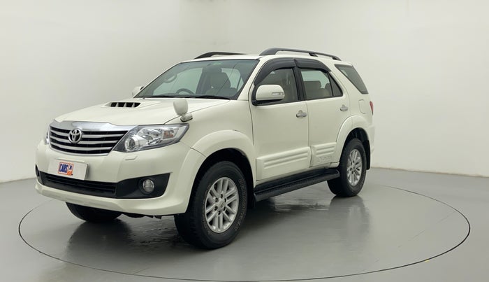 2013 Toyota Fortuner 3.0 MT 4X2, Diesel, Manual, 1,17,736 km, Left Front Diagonal