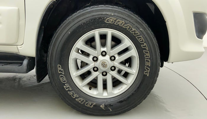 2013 Toyota Fortuner 3.0 MT 4X2, Diesel, Manual, 1,17,736 km, Right Front Wheel