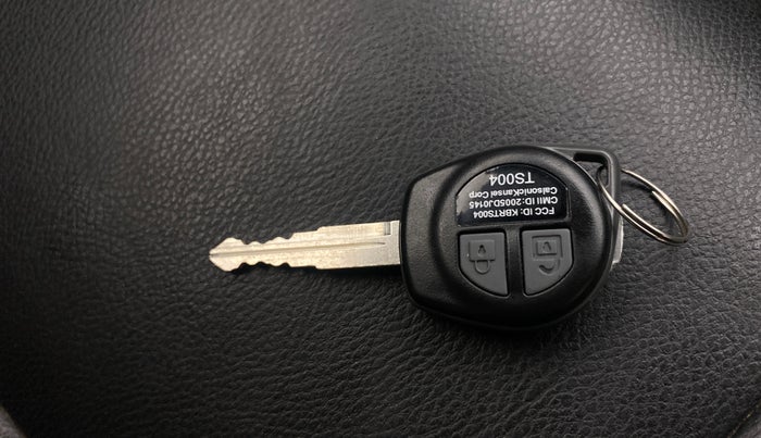 2013 Maruti Swift VDI, Diesel, Manual, 1,38,494 km, Key Close Up