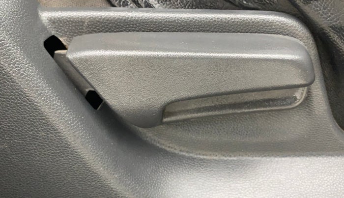 2013 Maruti Ritz VXI, Petrol, Manual, 37,215 km, Driver Side Adjustment Panel