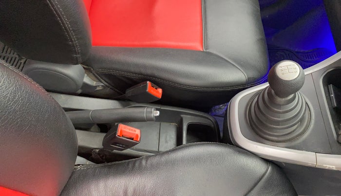 2013 Maruti Ritz VXI, Petrol, Manual, 37,215 km, Gear Lever