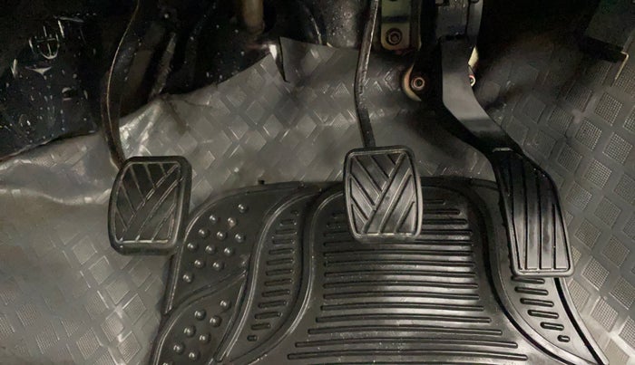 2013 Maruti Ritz VXI, Petrol, Manual, 37,215 km, Pedals