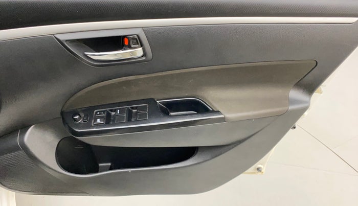 2017 Maruti Swift VXI, Petrol, Manual, 52,977 km, Driver Side Door Panels Control