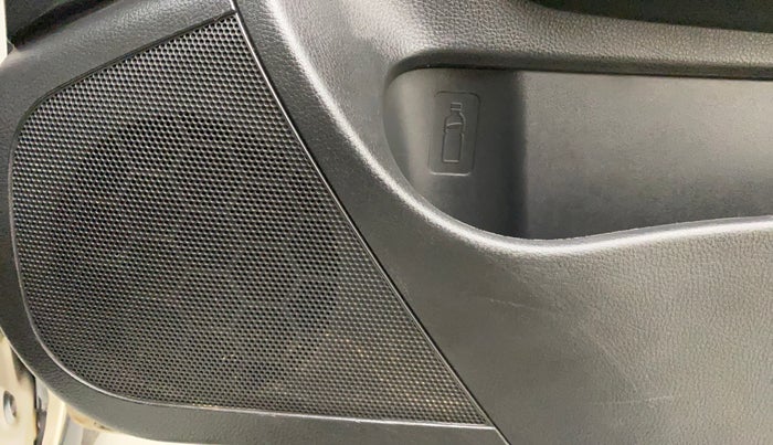 2017 Maruti Swift VXI, Petrol, Manual, 52,977 km, Speaker