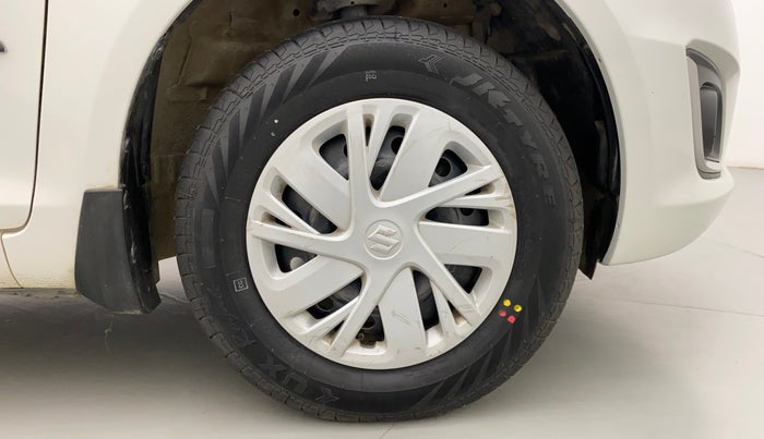 2017 Maruti Swift VXI, Petrol, Manual, 52,977 km, Right Front Wheel